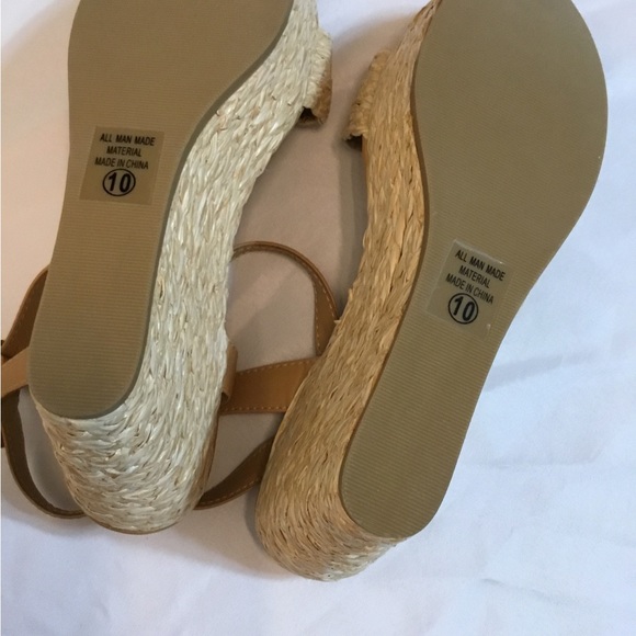 Soda Brand Sandal Wedges Size 10 NWOB - Picture 7 of 7